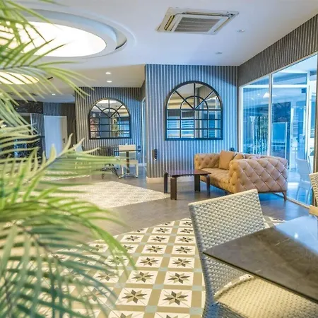 Mehtap 3* マルマリス